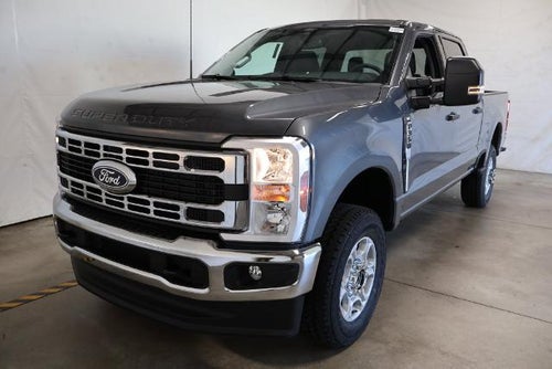 2027 Ford Super Duty F-350 SRW XLT