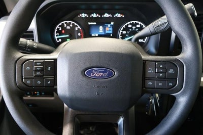 2027 Ford Super Duty F-350 SRW XLT