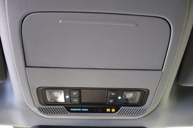 2027 Ford Super Duty F-350 SRW XLT