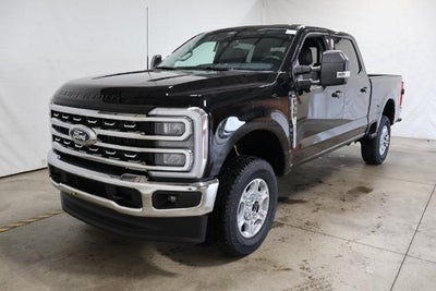 2027 Ford Super Duty F-350 SRW XLT