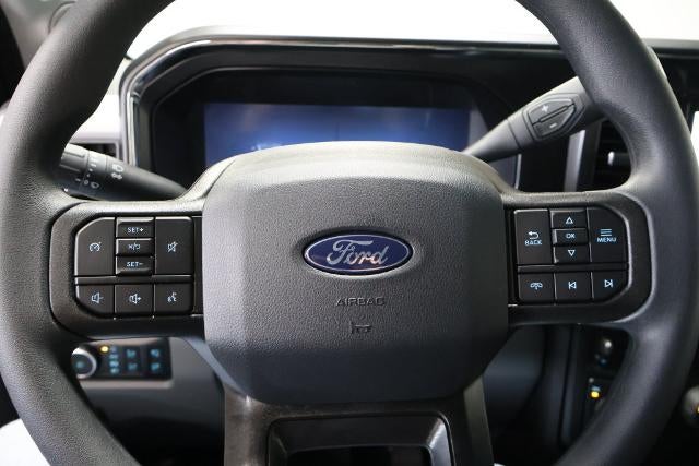 2027 Ford Super Duty F-350 SRW XLT