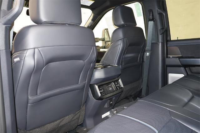 2026 Ford Super Duty F-350 SRW Platinum Tremor