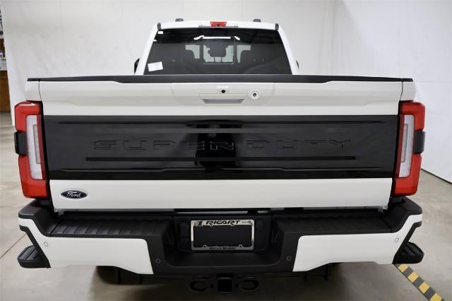 2026 Ford Super Duty F-350 SRW Platinum