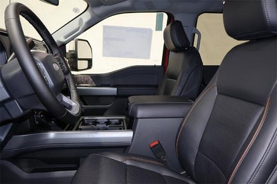 2026 Ford Super Duty F-350 SRW Lariat