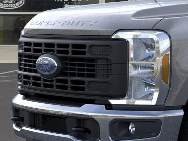 2025 Ford Super Duty F-350 SRW XL