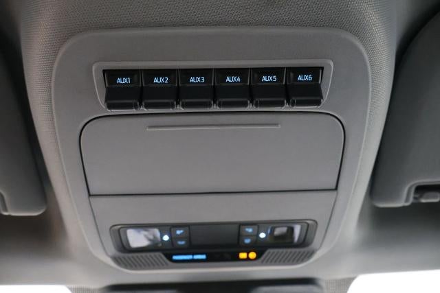 2026 Ford Super Duty F-350 SRW ® XL