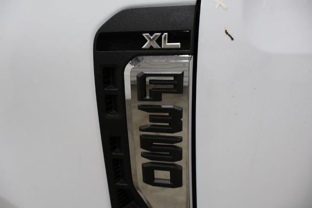 2026 Ford Super Duty F-350 SRW ® XL