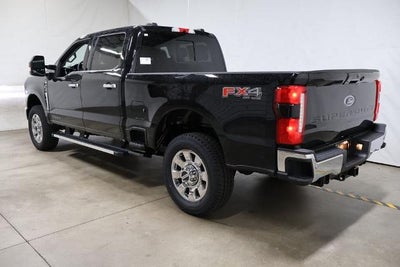2026 Ford Super Duty F-350 SRW Lariat