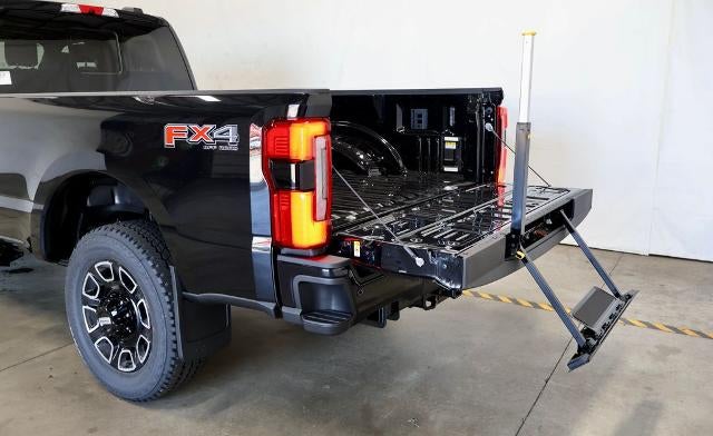 2026 Ford Super Duty F-350 SRW Platinum