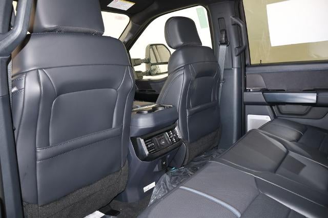 2026 Ford Super Duty F-350 SRW Platinum