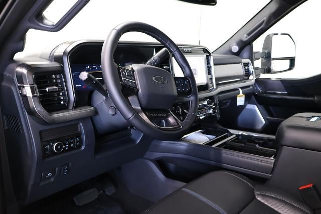 2026 Ford Super Duty F-350 SRW Platinum