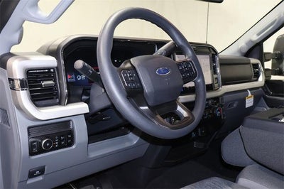 2026 Ford Super Duty F-350 SRW XLT