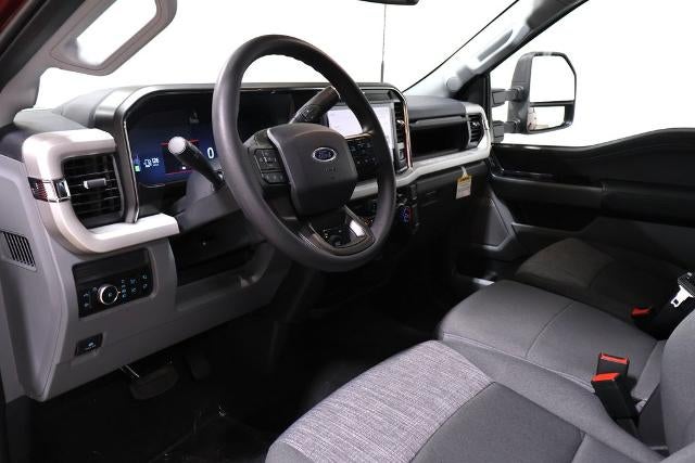 2026 Ford Super Duty F-350 SRW XLT