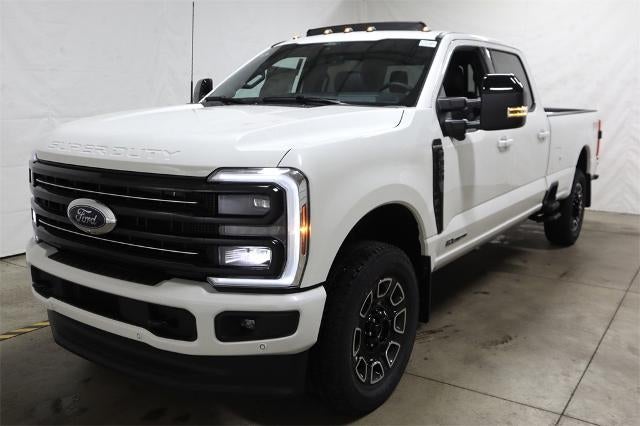 2025 Ford Super Duty F-350 SRW Platinum