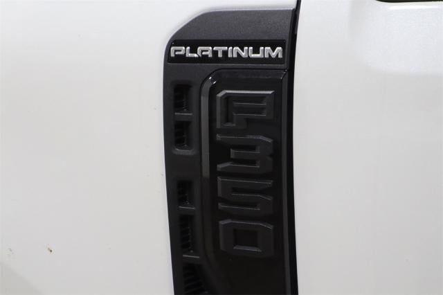 2025 Ford Super Duty F-350 SRW Platinum