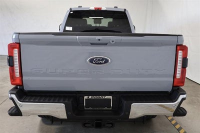 2026 Ford Super Duty F-350 SRW Lariat