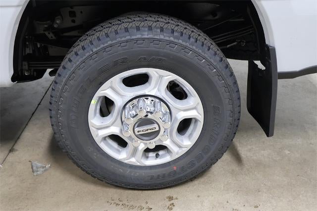 2026 Ford Super Duty F-350 SRW XLT