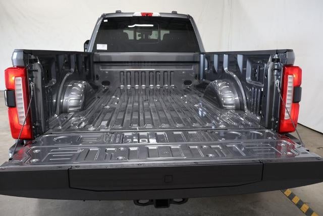 2026 Ford Super Duty F-350 DRW XLT