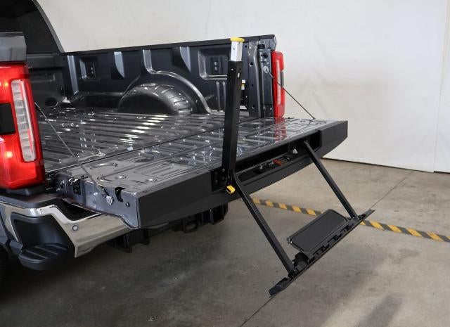 2026 Ford Super Duty F-350 DRW XLT