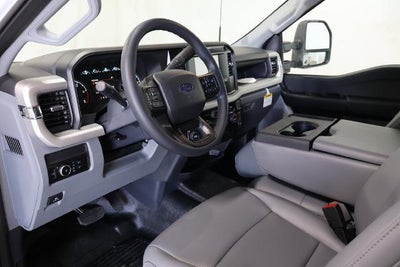 2027 Ford Super Duty F-350 DRW XL