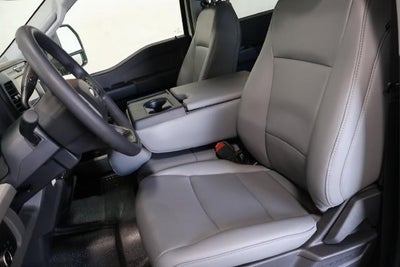 2027 Ford Super Duty F-350 DRW XL