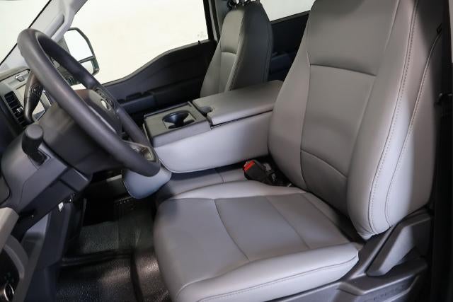 2027 Ford Super Duty F-350 DRW XL