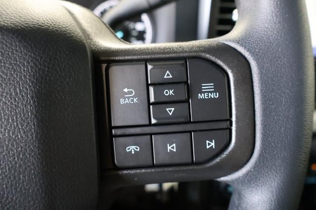 2027 Ford Super Duty F-350 DRW XL