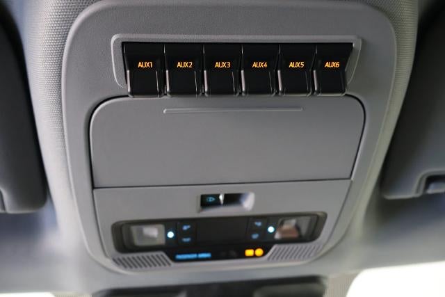 2027 Ford Super Duty F-350 DRW XL