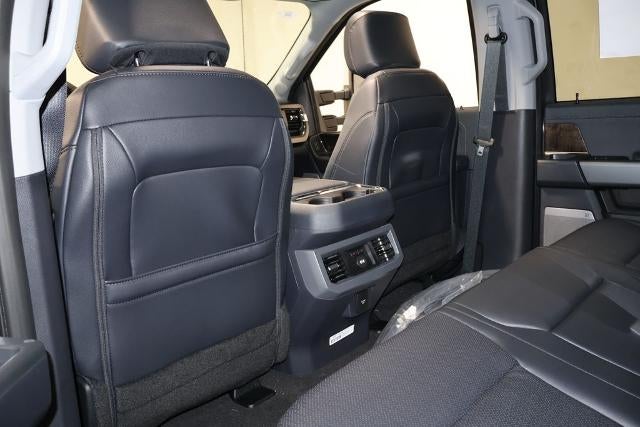 2026 Ford Super Duty F-350 DRW Lariat