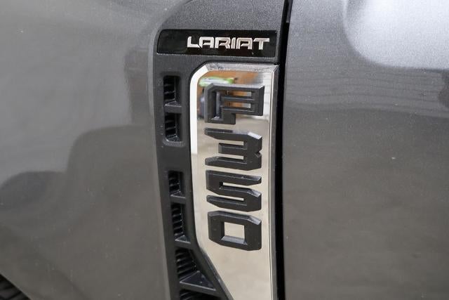 2026 Ford Super Duty F-350 DRW Lariat