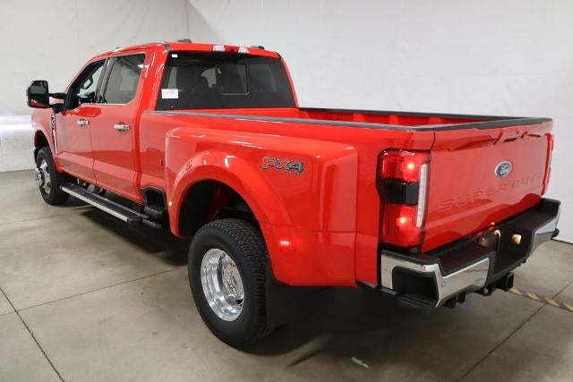 2026 Ford Super Duty F-350 DRW Lariat