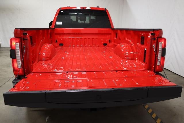 2026 Ford Super Duty F-350 DRW Lariat