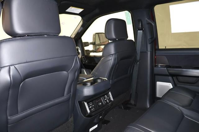 2026 Ford Super Duty F-350 DRW Platinum