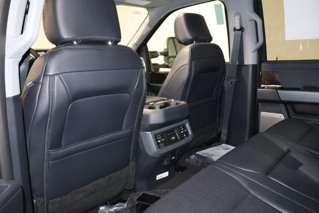 2026 Ford Super Duty F-350 DRW Lariat