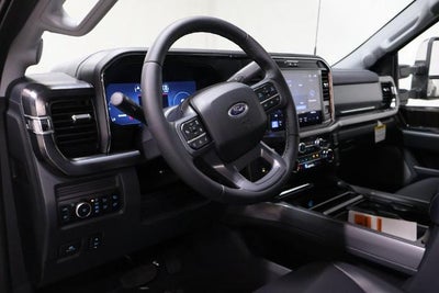 2026 Ford Super Duty F-350 DRW Lariat