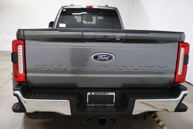 2026 Ford Super Duty F-350 DRW Lariat