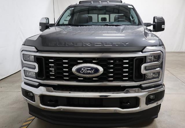 2026 Ford Super Duty F-350 DRW Lariat