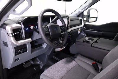2027 Ford Super Duty F-350 DRW XLT
