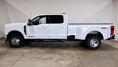 2027 Ford Super Duty F-350 DRW XLT