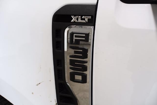 2027 Ford Super Duty F-350 DRW XLT