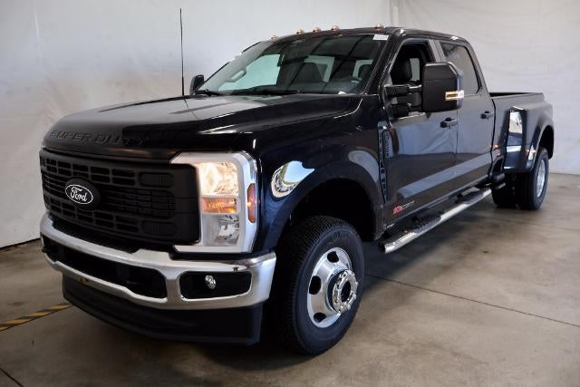 2027 Ford Super Duty F-350 DRW XL