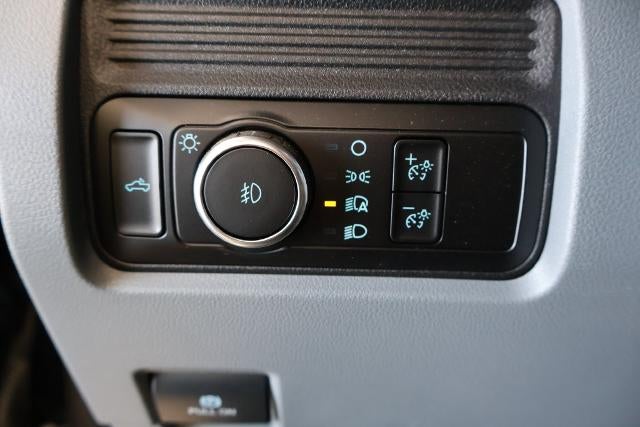 2027 Ford Super Duty F-350 DRW XL