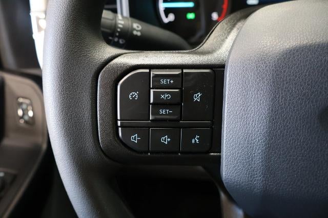 2027 Ford Super Duty F-350 DRW XL