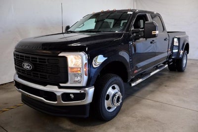 2027 Ford Super Duty F-350 DRW XL