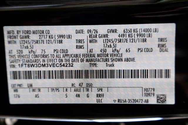 2027 Ford Super Duty F-350 DRW XL