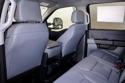 2027 Ford Super Duty F-350 DRW XL