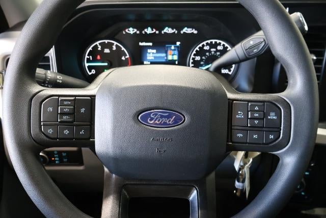 2027 Ford Super Duty F-350 DRW XL