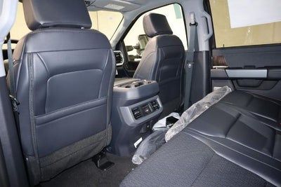 2026 Ford Super Duty F-350 DRW Lariat