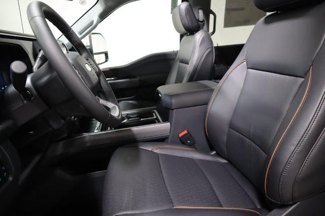 2026 Ford Super Duty F-350 DRW Lariat