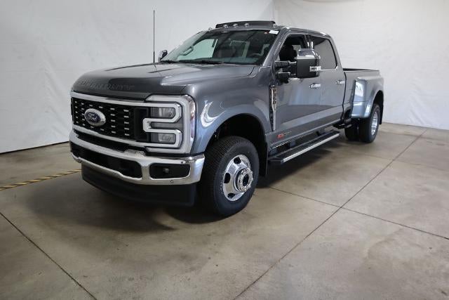 2026 Ford Super Duty F-350 DRW Lariat